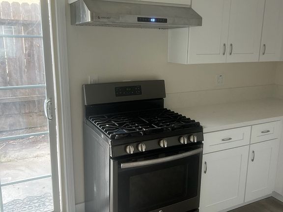 3rd image of 2630 Milton Ave APT 2