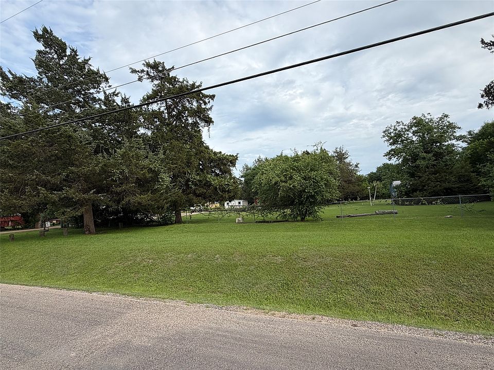 2nd image of Edd Rd