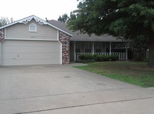 2505 Westwood Dr, Claremore, OK 74017