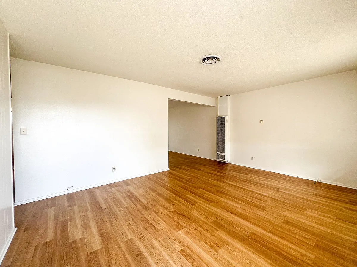 Building Photo - 6256 Lupine Ave