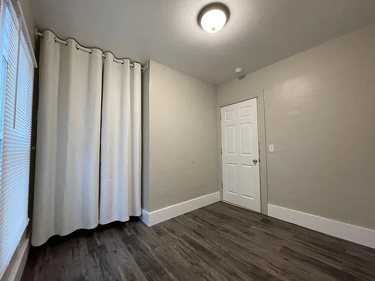 6105 N Detroit Ave — Photo 15