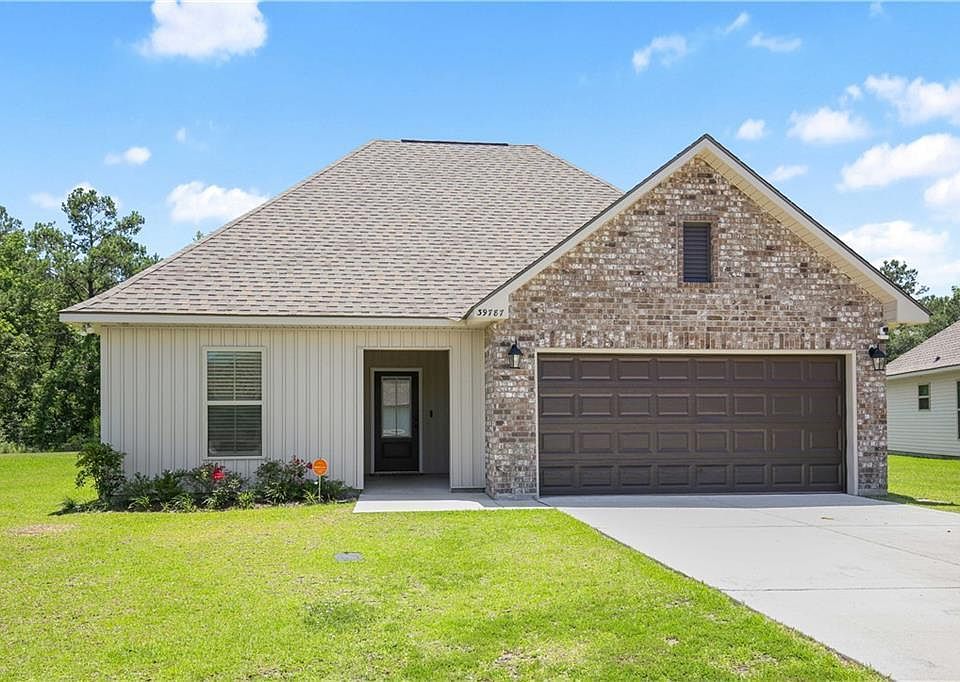 1st image of 39787 Tallahatchie Dr