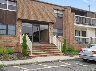 503 Sharon Garden Ct, Woodbridge, NJ 07095
