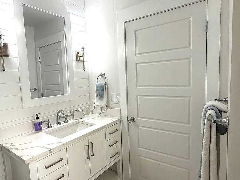 425 Garner St — Photo 9