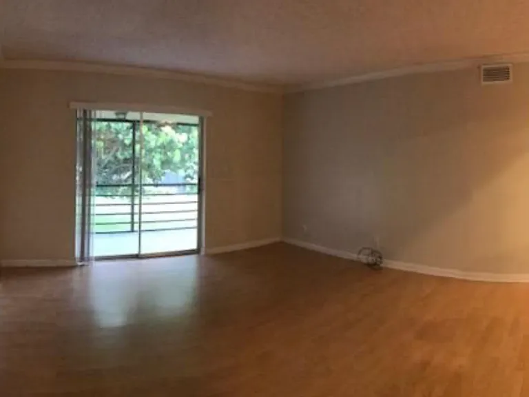 1271 NW 13th St #458E — Photo 3