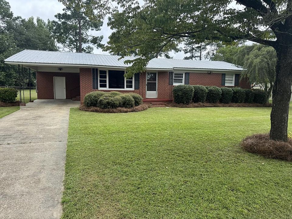 1st image of 645 Cedar Dr