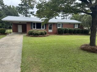 645 Cedar Dr, Ashburn, GA 31714