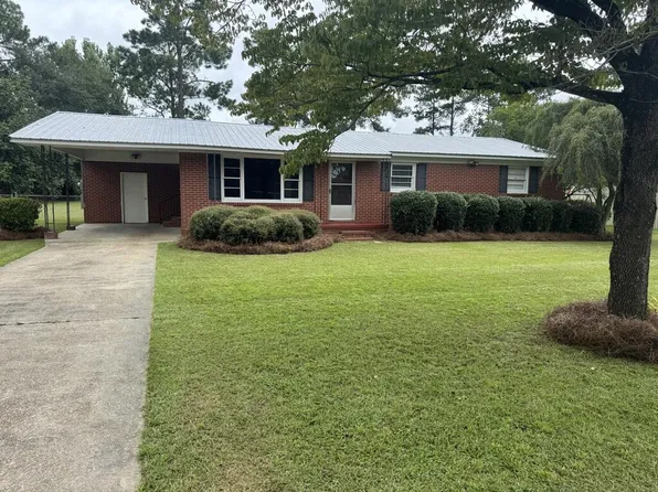 645 Cedar Dr, Ashburn, GA 31714