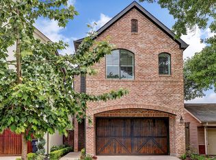 8560 Forum Dr, Houston, TX 77055