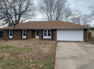 1520 E Buena Vista St, Springfield, MO 65804