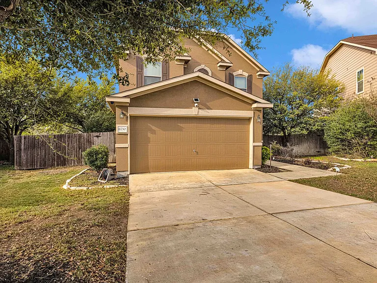 6730 Carmona Pass — Photo 3