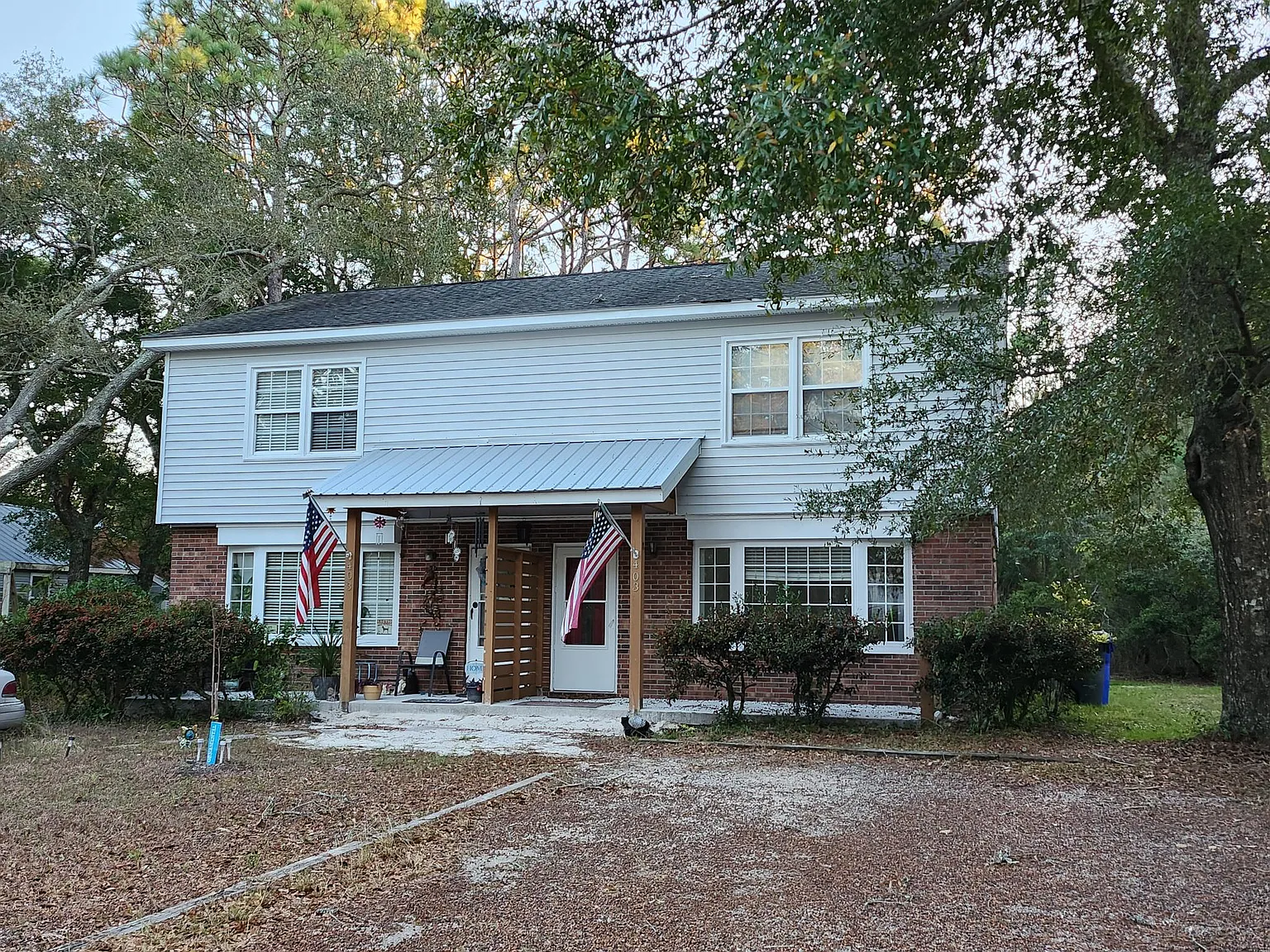 2 bed, 1.5 bath, 1093 sqft, $1,400 — Photo 1