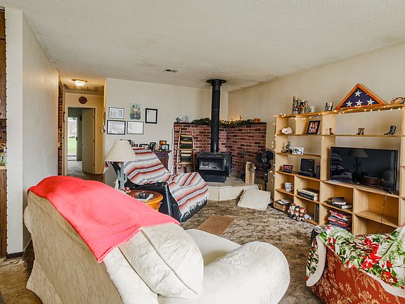 5th image of 3865 La Mesa Ave