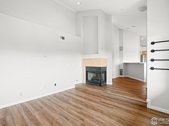 5th image of 6001 S Yosemite St #J301