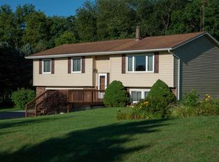 1426 S Krishill Rd, Oregon, IL 61061