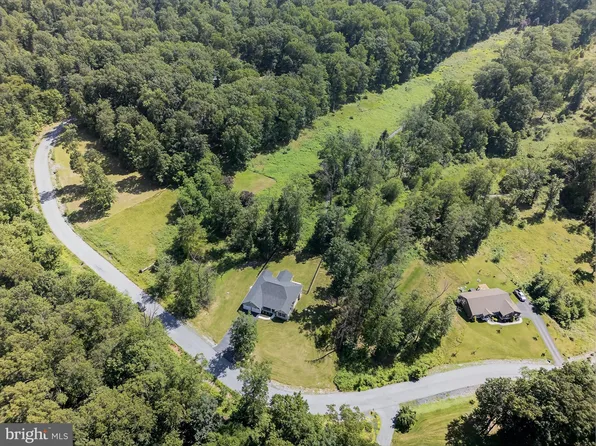 2400 Mockingbird Rd, Harrisburg, PA 17112