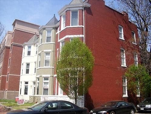 4th image of 400 W Grace St APT 2