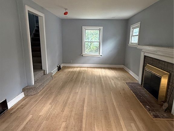 4th image of 4009 Rosemond Rd