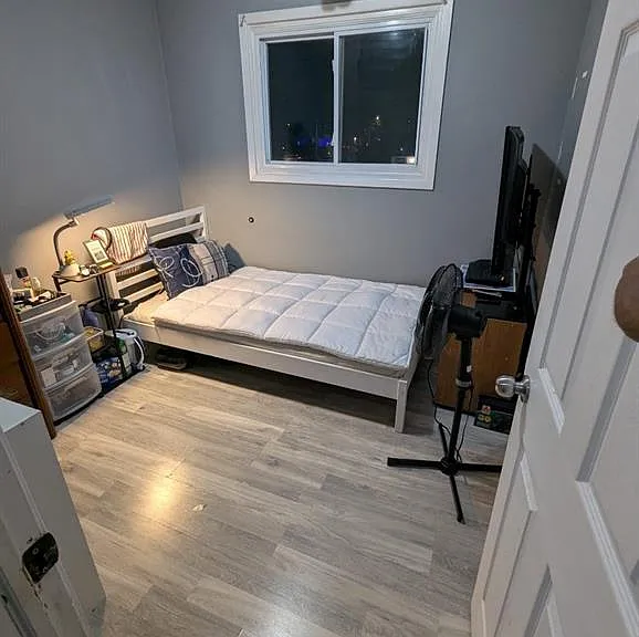 1095 Partington Ave — Photo 12