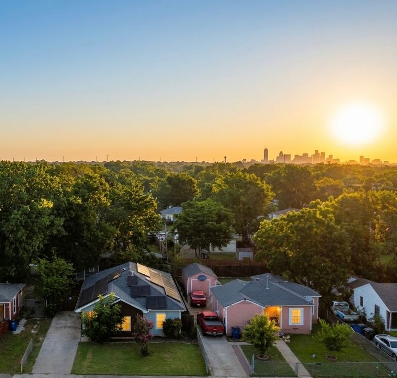 Apartment in Dallas - View 2