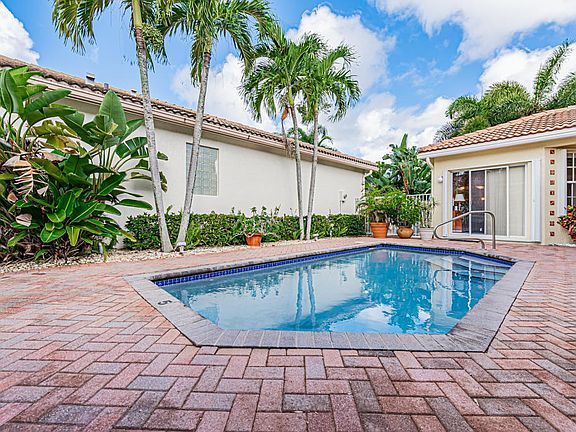 5th image of 9591 Honeybell Cir
