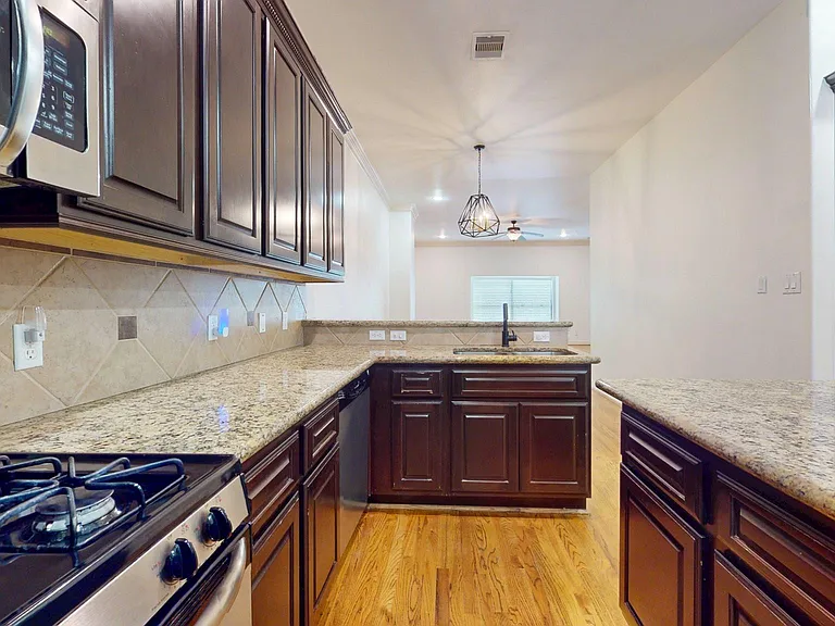 2540 Prospect St #B — Photo 14