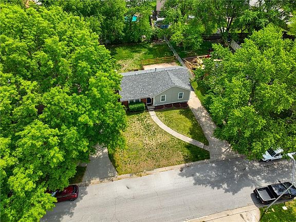 4th image of 6505 N Harden Ave