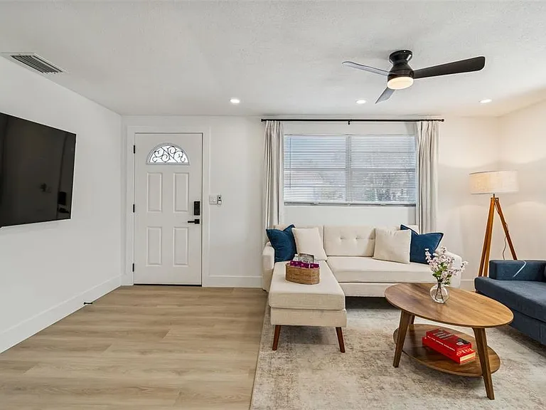 13264 120th Ln N — Photo 7
