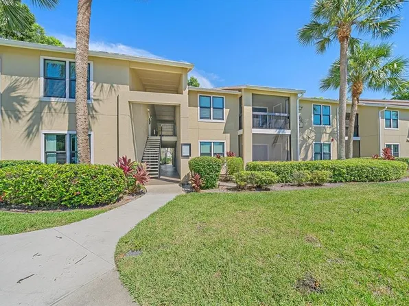 4002 Crockers Lake Blvd #21, Sarasota, FL 34238