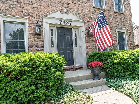 2nd image of 7487 Kingstonhill Ct