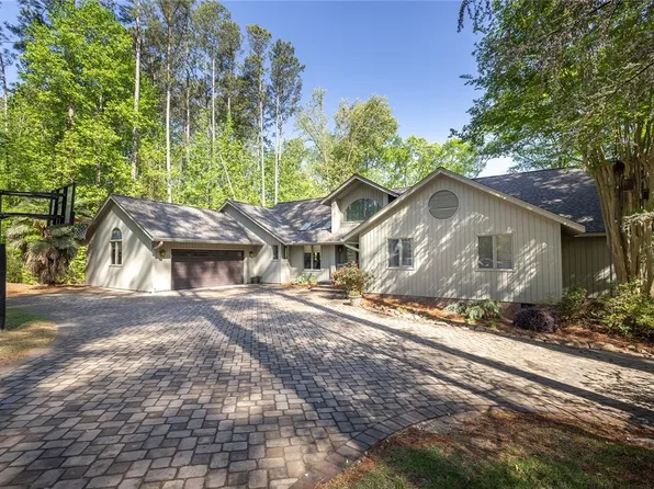 260 Stonehaven Way, Seneca, SC 29672