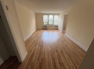 8615 Ava Pl APT 5C, Jamaica, NY 11432