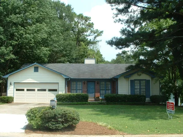 4582 Shiloh Hills Dr, Snellville, GA 30039