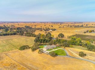 25299 N McIntire Rd, Clements, CA 95227