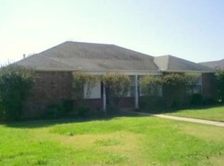 2803 NW 3rd St, Bentonville, AR 72712