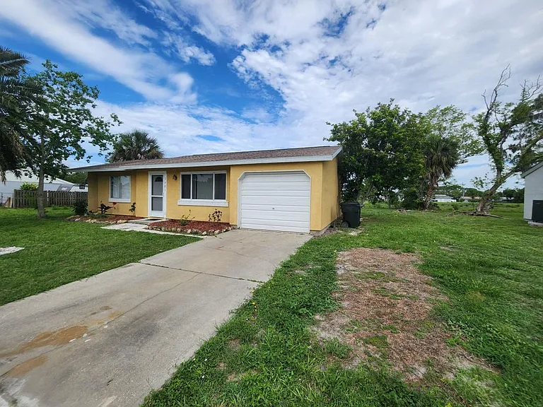 3985 Avanti Cir — Photo 3