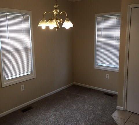 5th image of 33508 Beechwood St