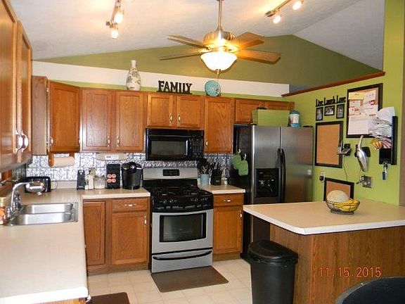 3rd image of 1303 W Indian Dr