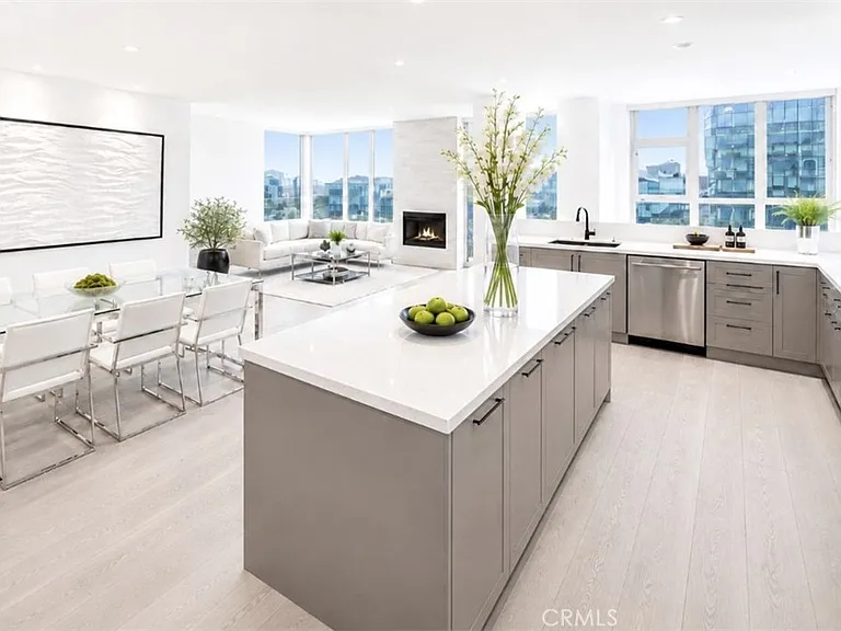 3141 Michelson Dr #1505 — Photo 3