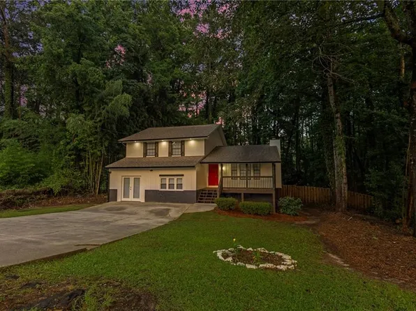 630 Pennylake Ct, Stone Mountain, GA 30087