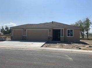 1094 Pepper Ln, Fernley, NV 89408