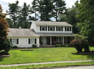 24 Rawson Hill Dr, Shrewsbury, MA 01545