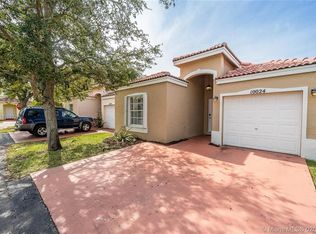 10024 SW 162nd Pl, Miami, FL 33196