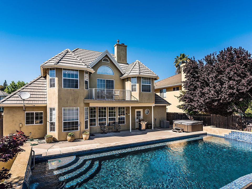 1st image of 9691 Swan Lake Dr