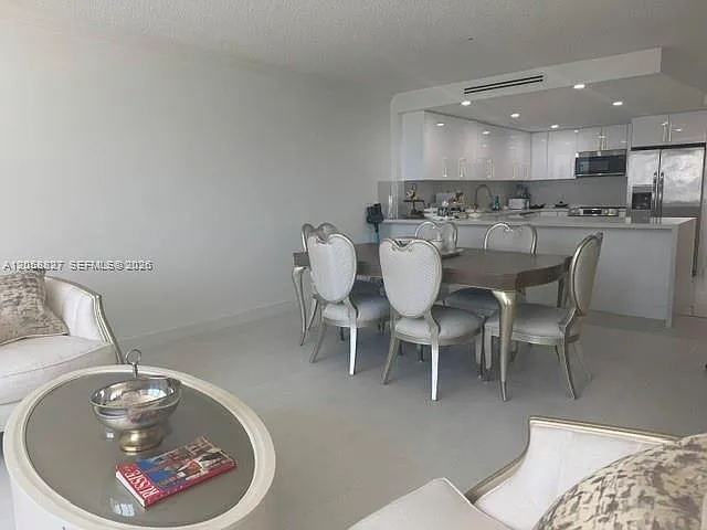5401 Collins Ave #230 — Photo 26