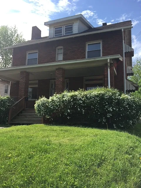 52 Sexton St #2
