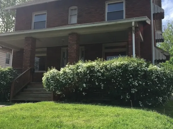 52 Sexton St #2, Struthers, OH 44471