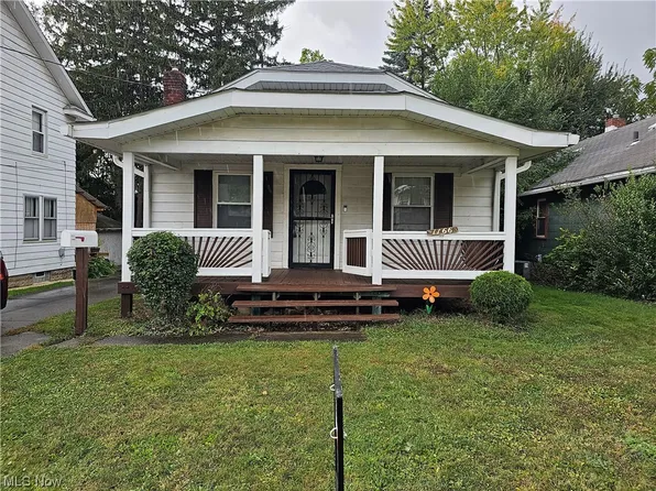 1166 Pitkin Ave, Akron, OH 44310