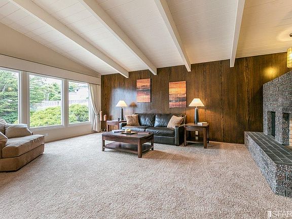4th image of 3 Manor Ct