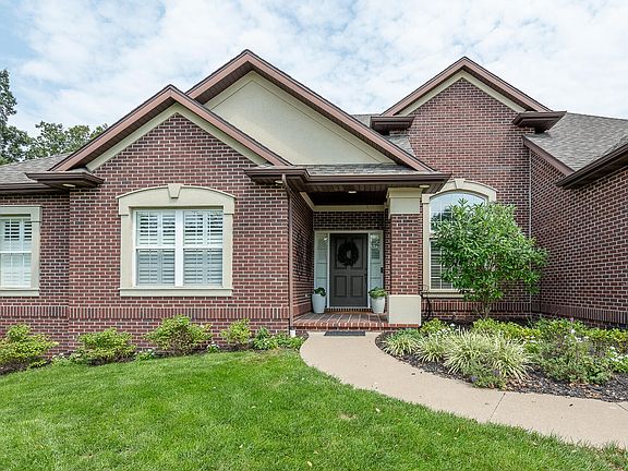 3rd image of 3806 Creekfront Way